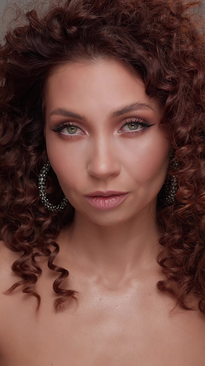 Tanya Yord - curs Fii propriul tău make-up artist